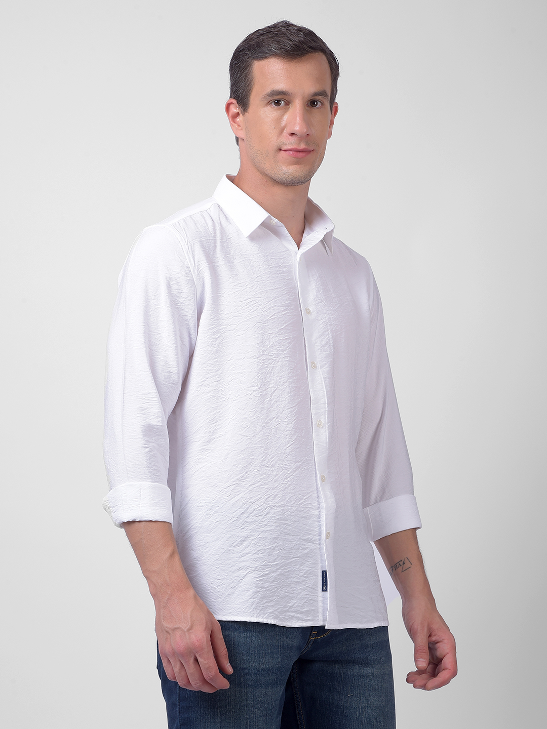 Numero Uno Men White Textured Regular Fit Shirt